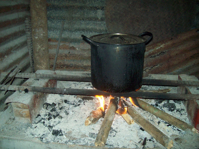 cerita tentang SEGALA Nostalgia Dapur Kayu 