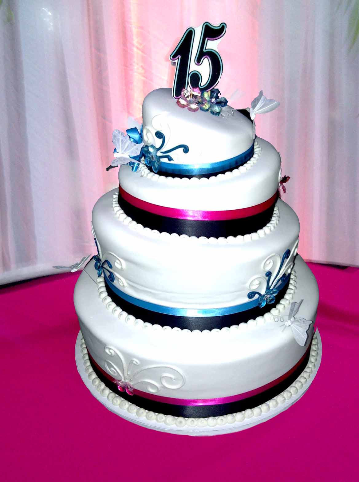 traditional buttercream wedding cake Posted by Hector's Custom Cakes & Edible Images at 6:12 AM No comments 
