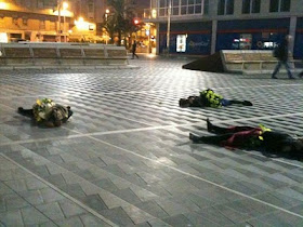 Muerte en Primavera, ciudad, Elche, Nosomostanraros, festival de poesía, Colectivo Elefante Rosa, El Escorxador, performance