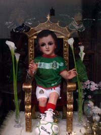 Niño futbolero