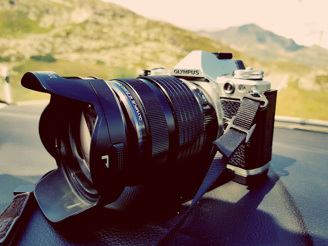 this is a picture of a Olympus m.Zuiko Digital one of the best DSLR cameras for beginners