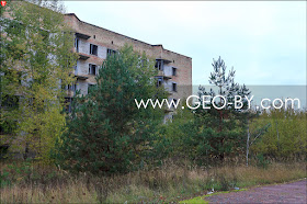 Чернобыльская зона отчуждения (ЧЗО). Заброшенное здание Чернобыльская зона отчуждения (ЧЗО). Заброшенное здание