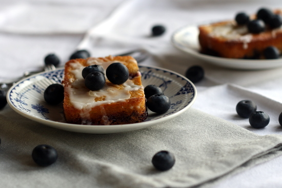 lime and blueberry cakes