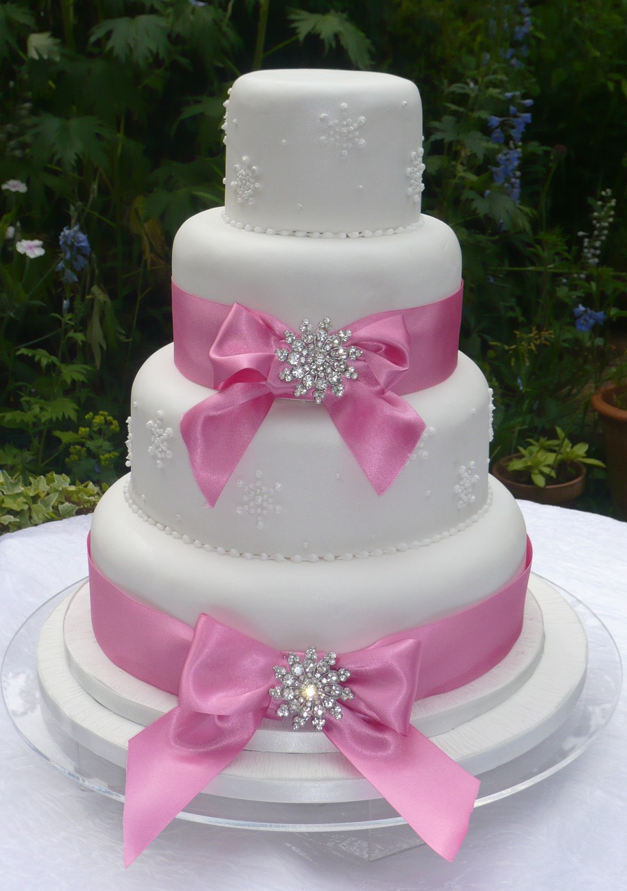  Ribbon  Brooch Wedding  Cakes 