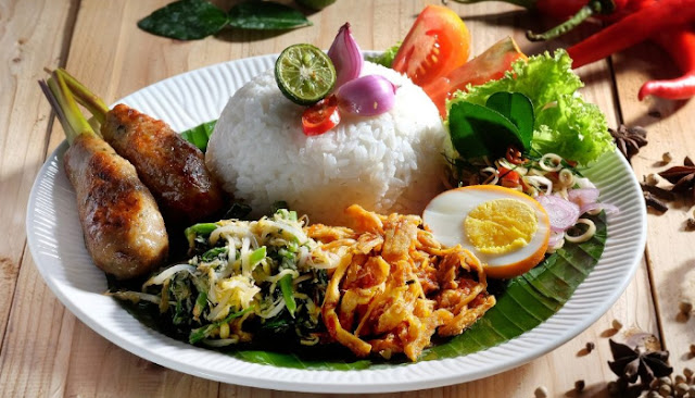 Makanan Khas Bali Nasi Campur Bali