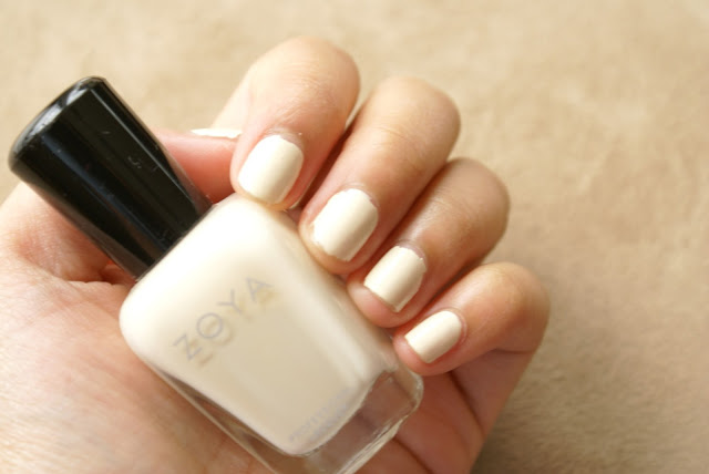 NOTD, Beauty Blogger, bblogger, bblogers, blog, zoya, nude, cream, 