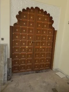 Vastu Tips- Mukhya Dwar Bedroom Balcony Kitchen