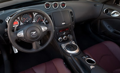 2010 Nissan 370Z Touring Roadster Dashboard