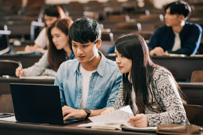Tips Menjadi Mahasiswa yang Disayang Dosen (Sumber: iStock)