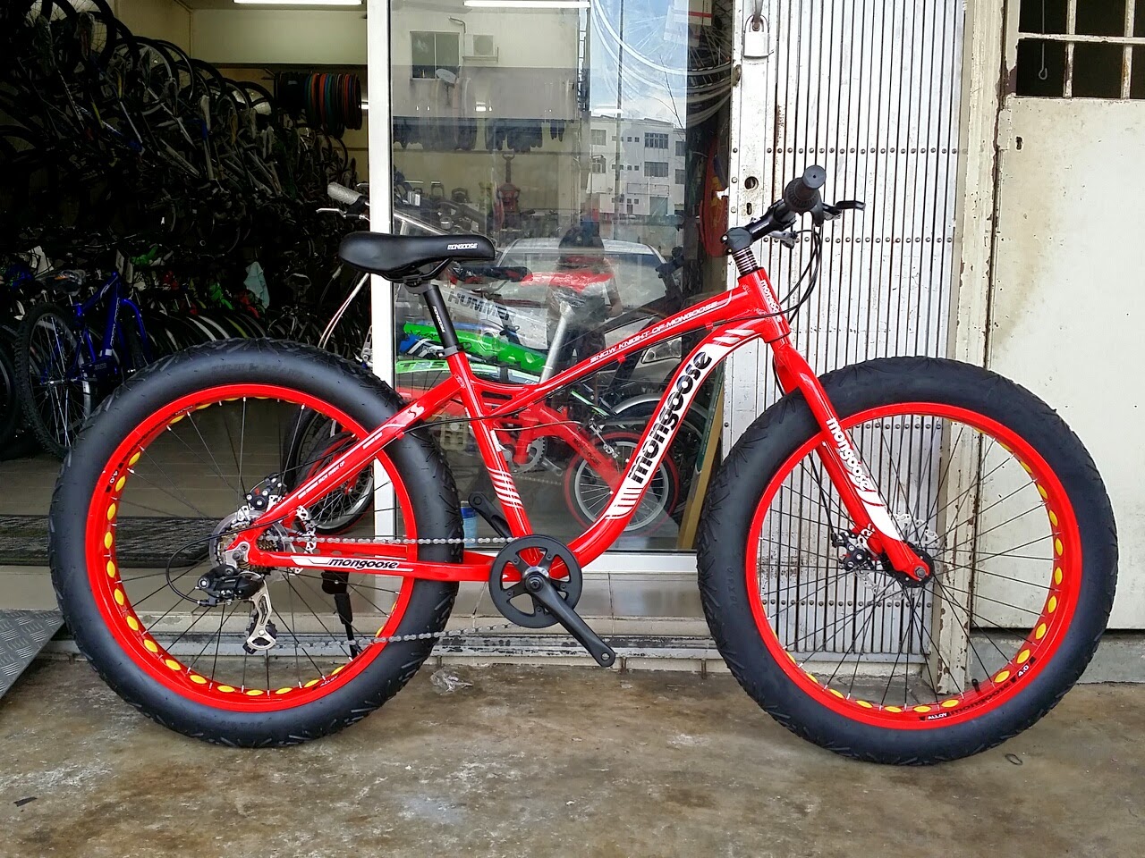 CHOO HO LEONG (CHL) Bicycle: 26" Mongoose Fat Bike