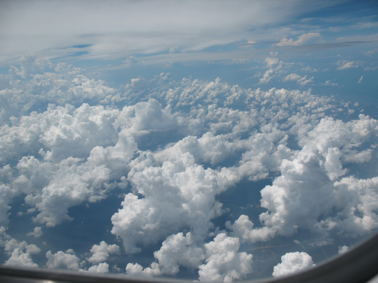 Pemandangan+awan+diatas+pesawat