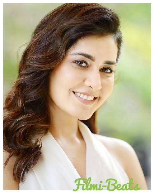 Rashi Khanna wallpapers & Biography