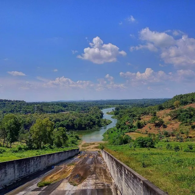 foto waduk gedung ombo jateng