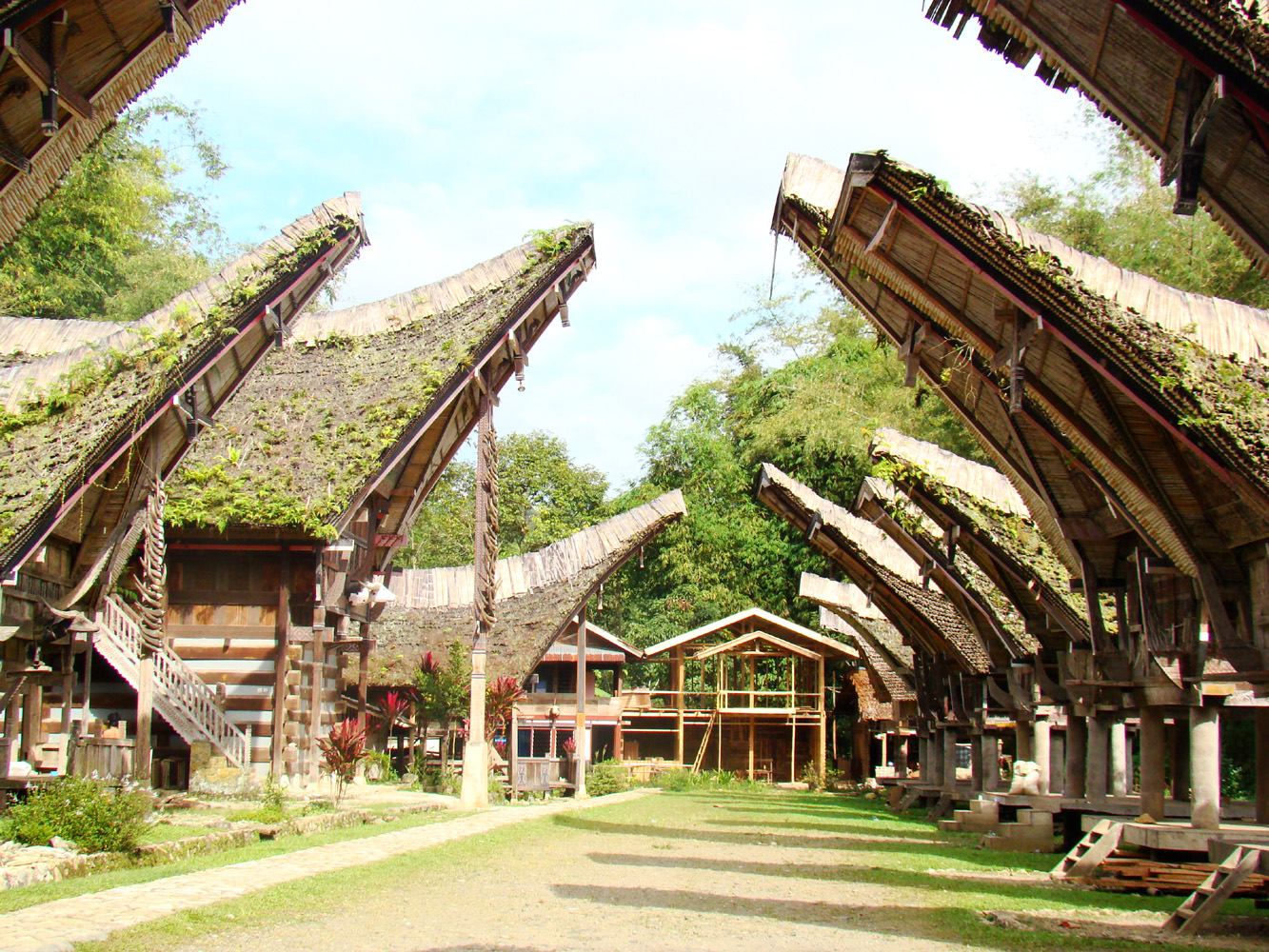 Tourism in Indonesian: Tana Toraja