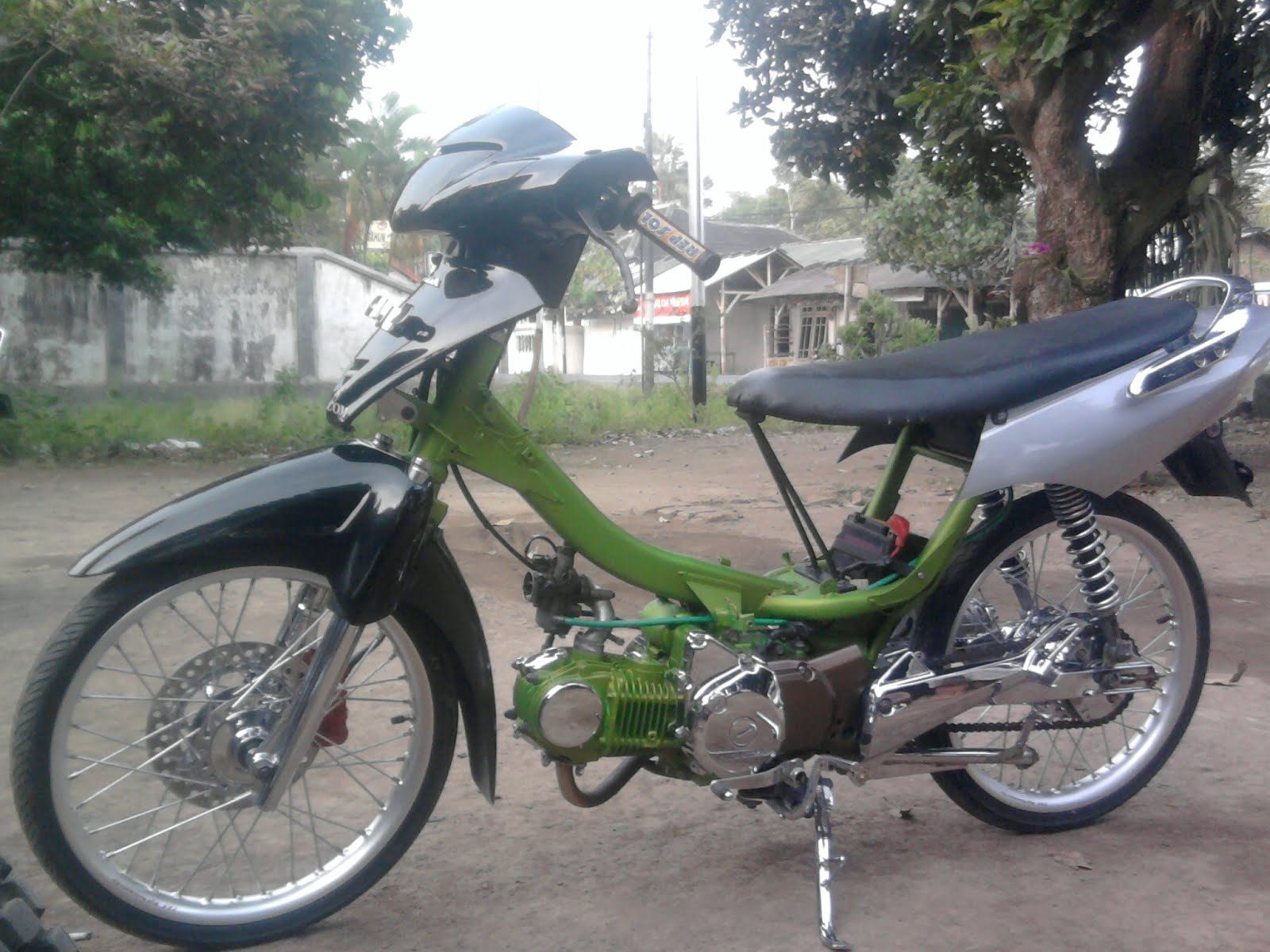 Modifikasi Honda Kharisma Style Keren