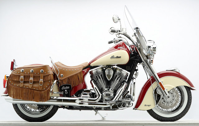 2012_Indian-Chief_Vintage_Indian_Red_Ivory_Cream