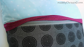 Hidden Zipper Cushion Tute by www.madebyChrissieD.com