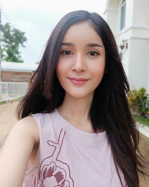 Benz Thipsuda – Beautiful Thailand Transgender Young Instagram