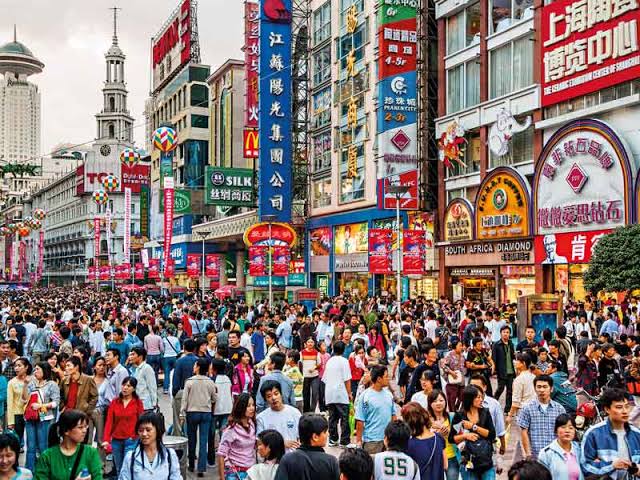  China's population has dropped for the first time since 1961|| news || 