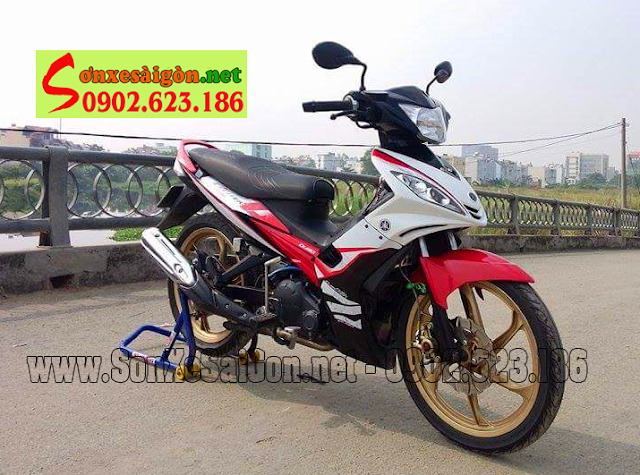 Mẫu sơn xe Exciter 2010 màu trắng đỏ spark cực đẹp