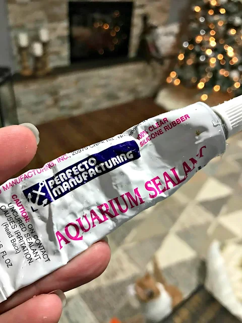 aquarium sealant to glue glass