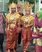 Pakaian Adat Sumatera Selatan