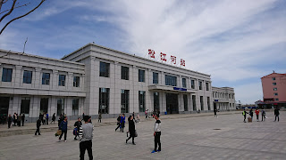 松江河駅（松江河站）外観