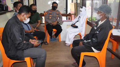 Dipulangkan, Ini Klarifikasi Polisi dan Alasan Wanita di Lampung Memakai Pakaian Serba Putih
