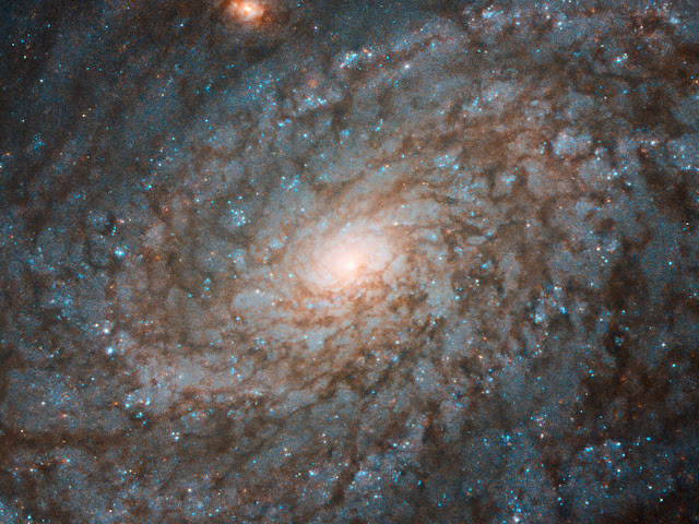 ngc-4237-galaksi-spiral-flokulen-yang-menyerupai-kapas-halus-informasi-astronomi