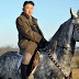 Pemerintah Korut Wajibkan Pria Korut Tiru Gaya Rambut Kim Jong Un