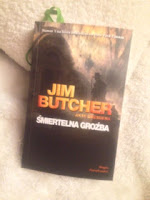 “Śmiertelna groźba” Jim Butcher, fot. paratexterka ©