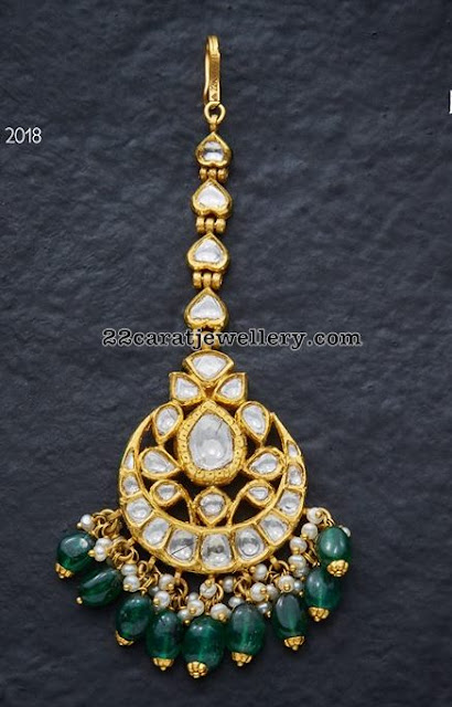 Kundan Maang Tikkas by Navrathan Jewellers