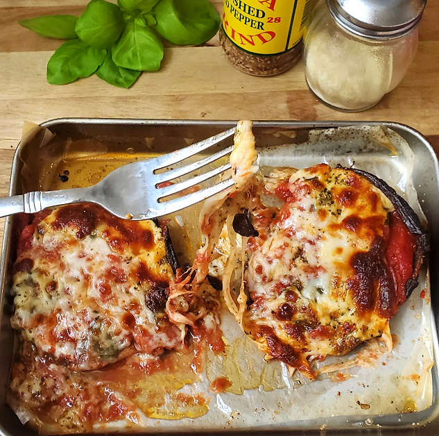 portobello stuffed mushrooms with pizza pepperoni