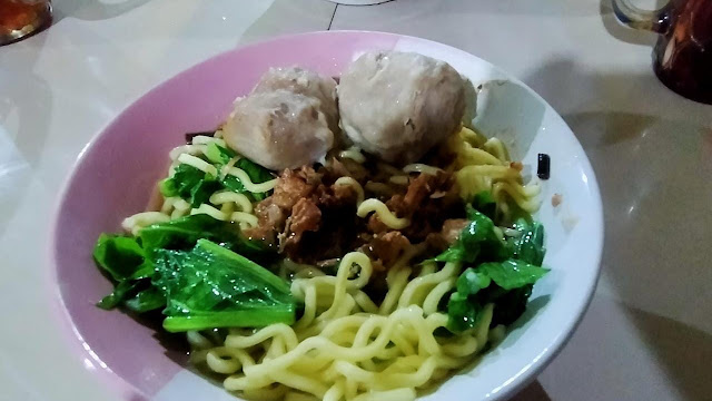 Nikmati lezatnya Bakso dan Mie Ayam Bang Edi Pademawu Pamekasan