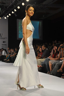 PURE DESI MASALA BLOG Actress Surveen Chawla On The Ramp Bare Back Pics