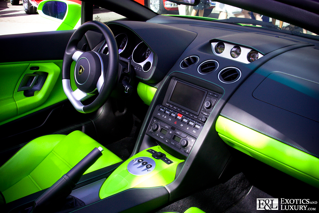 Sport Car: lamborghini interior