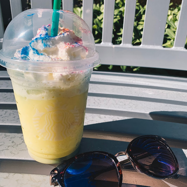 Starbucks drinks | Starbucks summer drink | Starbucks colorful drinks | Instagram Starbucks | Starbucks Instagram drinks | Instagram worthy drinks | instagram worthy drinks| summertime as a kid | lifestyle blog summertime