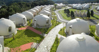 Dome House berbahan styrofoam di Jepang, sumber: idea.grid.id (2019)