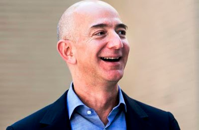 Jeff Bezos orang terkaya di dunia