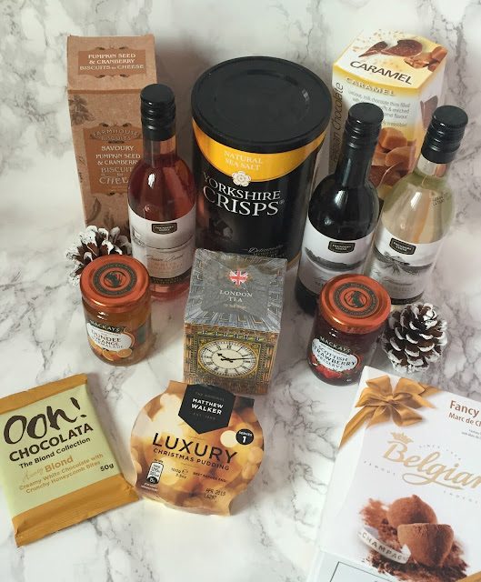 Christmas food and drink hamper contents 