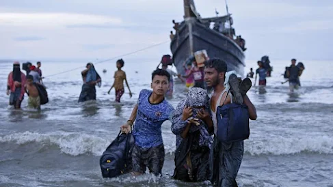 https://awsimages.detik.net.id/community/media/visual/2023/11/17/potret-kedatangan-pengungsi-rohingya-yang-ditolak-warga-aceh-3_169.jpeg?w=1200