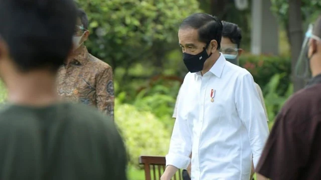 Jokowi Mengaku Pernah Batuk-batuk Kecil pada Waktu Tujuh Hari Belakangan