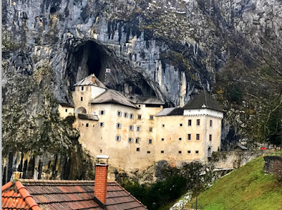 Castillo de Predjama en 2018