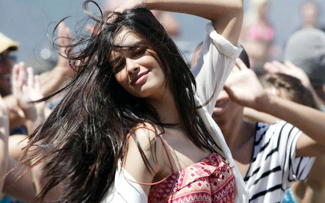 diana penty hot wallpapers