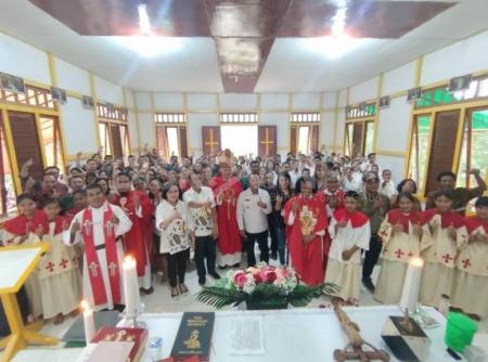 Wakil Bupati Sanggau Meresmikan Gereja Katolik Santo Adrianus Nikomedia di Desa Jangkang Benua