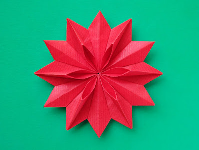 Origami: Stella preziosa raggiante - Radiant precious star by Francesco Guarnieri