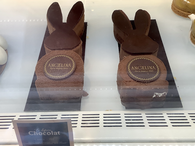 2 choclate rabbit shaped cakes