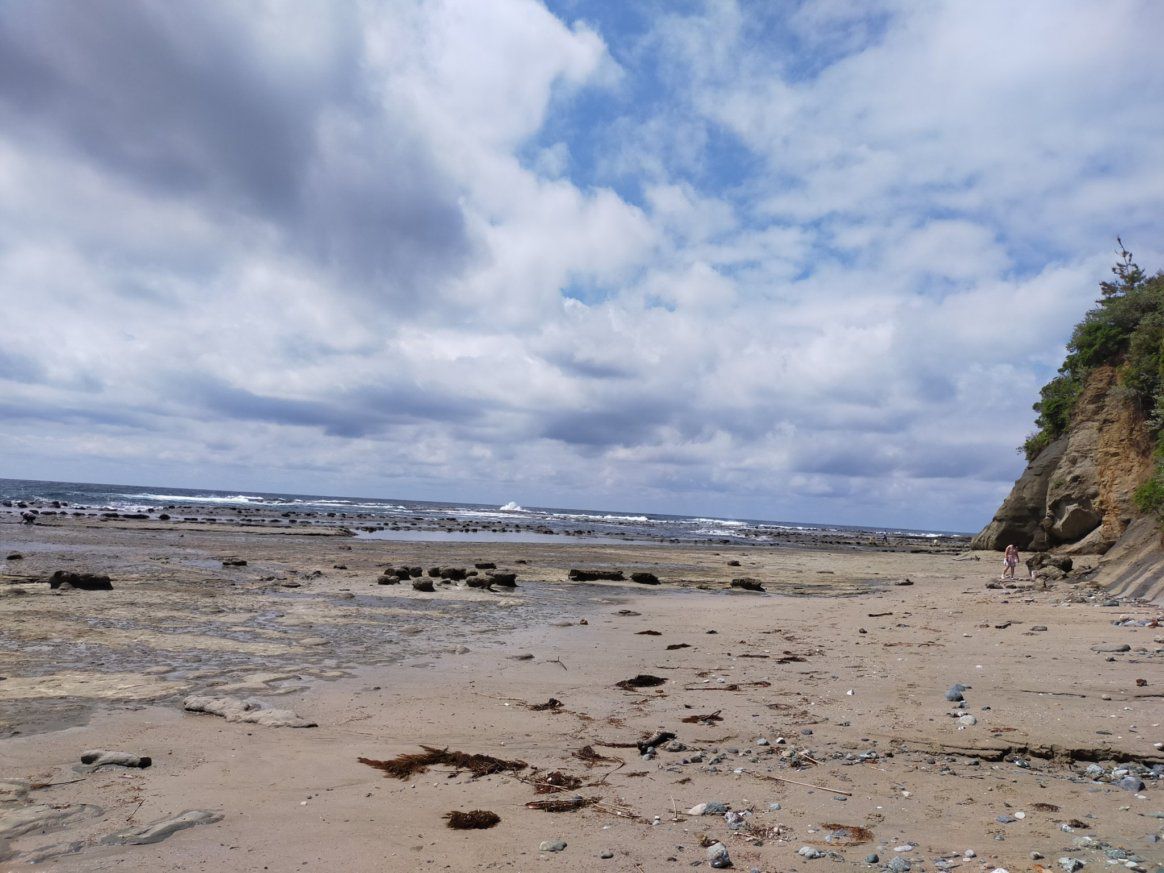 〒697-0003 島根県浜田市国府町2210‐1　石見畳ヶ浦