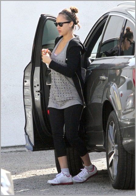 Jessica Alba Pregnant Jessica Alba Arriving 11