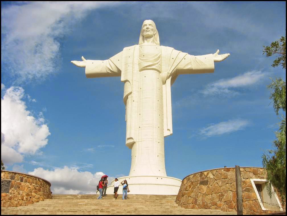 Christ of Tears, Cristo de la Concordia & Horca del Inca: Three stunning sites for travelers in Bolivia